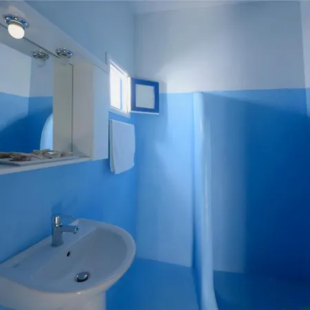 Adonis Apartment *
