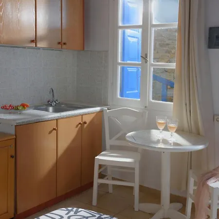 Apartment Adonis *